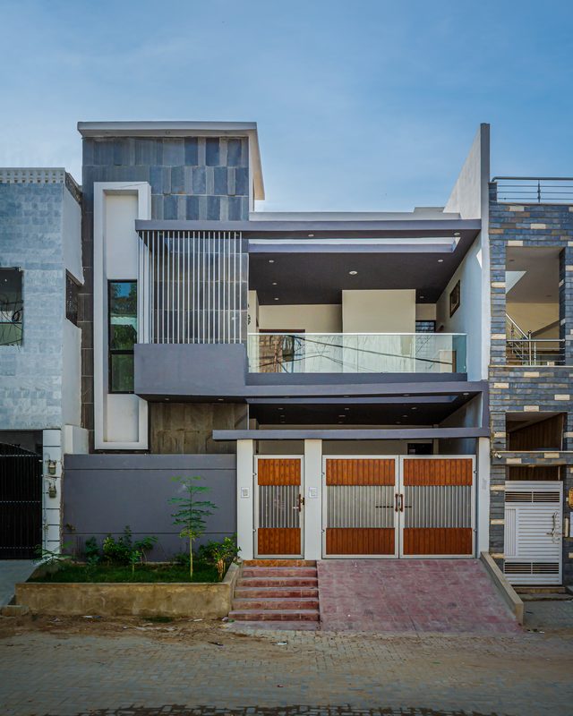 Rizwan Residence, KESC Society, Karachi: a completed house built by Petra Constructors.